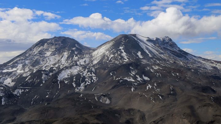 Estudian enigmas de volcanes Nevados de Chillán