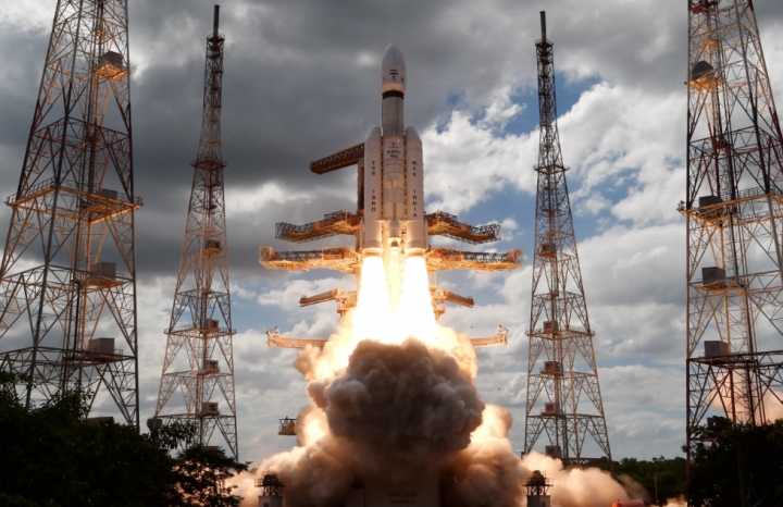 Misión espacial india acorta su carrera a la Luna