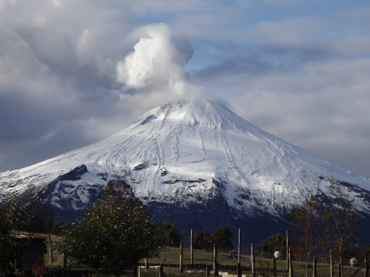 Nuevo ranking clasifica los volcanes más activos de Chile