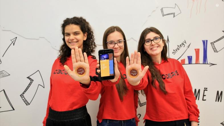 Technovation Girls ofrece becas a niñas para aprender a programar