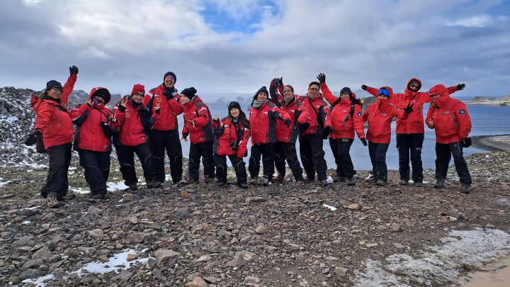 Estudiantes de ocho regiones de Chile conocerán la Antártica