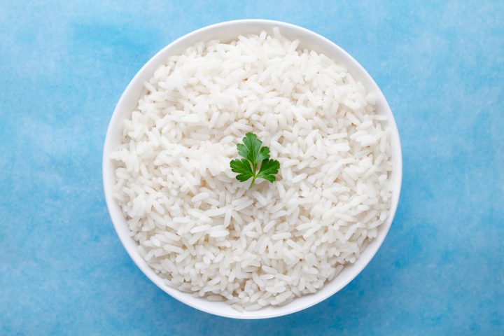 ¿Por qué no debemos recalentar el arroz más de una vez?