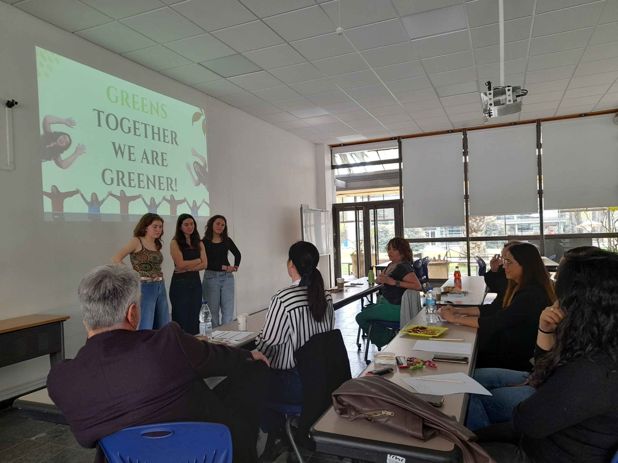 Jóvenes chilenas viajarán a Silicon Valley para la final de importante concurso tecnológico