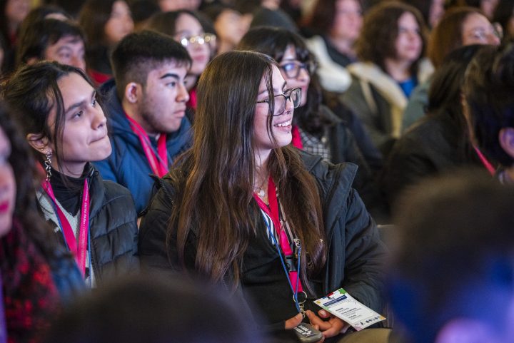 Abren vía de admisión a universidades para jóvenes con trayectoria científica