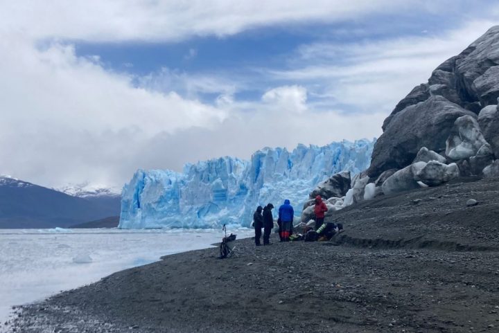 Glacióloga busca explicar el inusual crecimiento del glaciar Pío XI de Magallanes