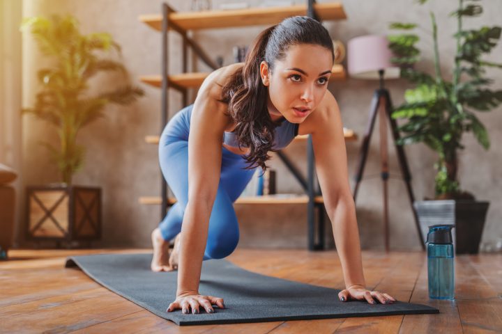 Tres minutos de ejercicio reducen a la mitad el riesgo cardiovascular en mujeres